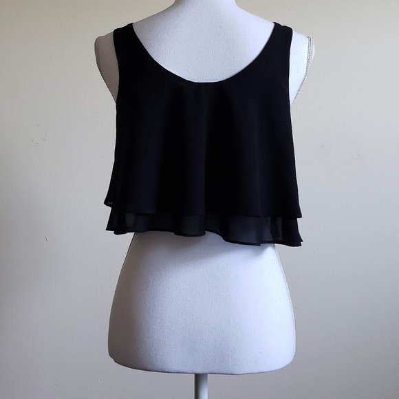 📌 Soprano Black Flowy Sleeveless Layered Crop Top - Picture 4 of 11